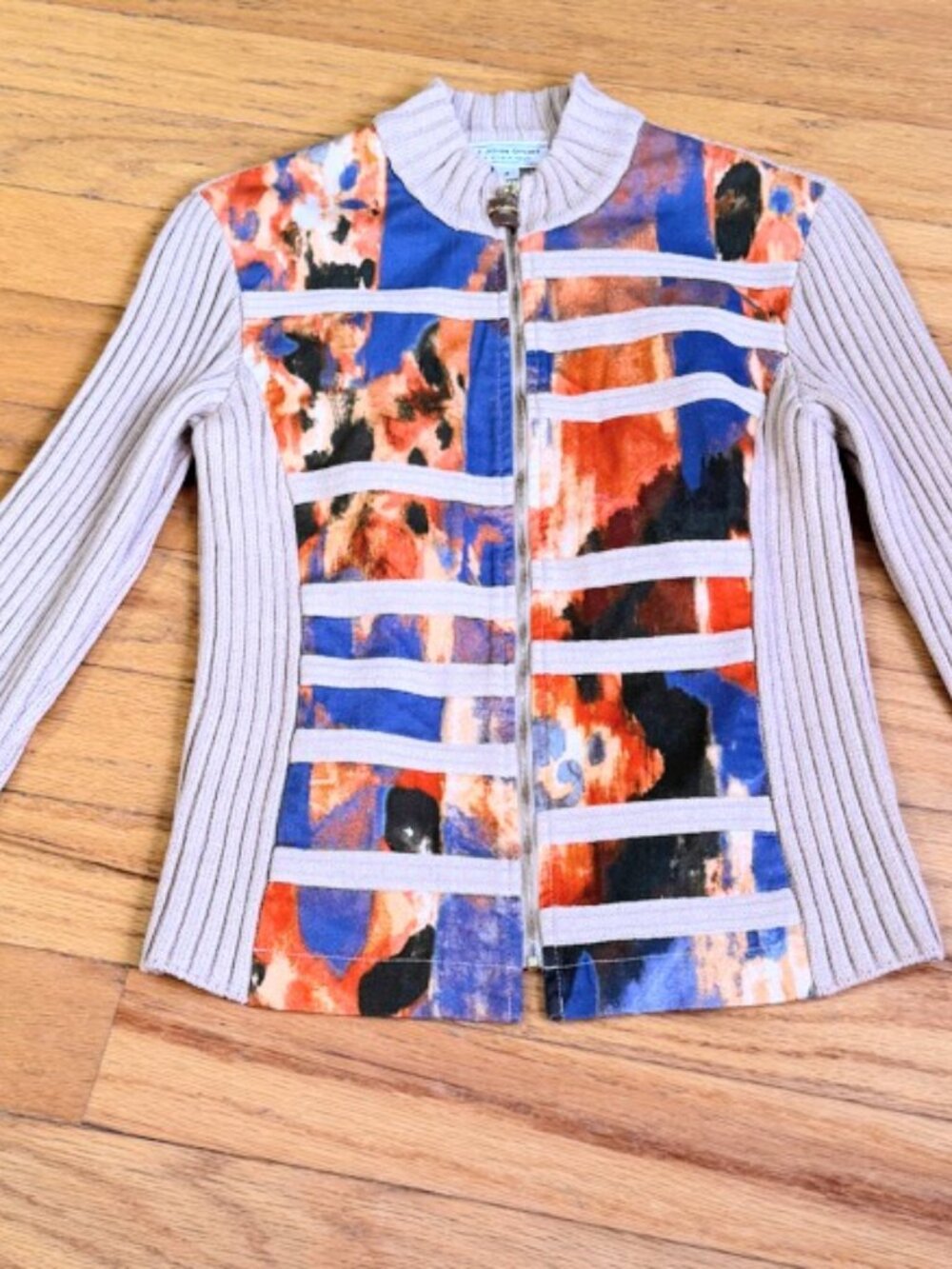 Gorgeous Vintage St. John Wool Sweater Full Zip, Watercolor Design Inset, Size P